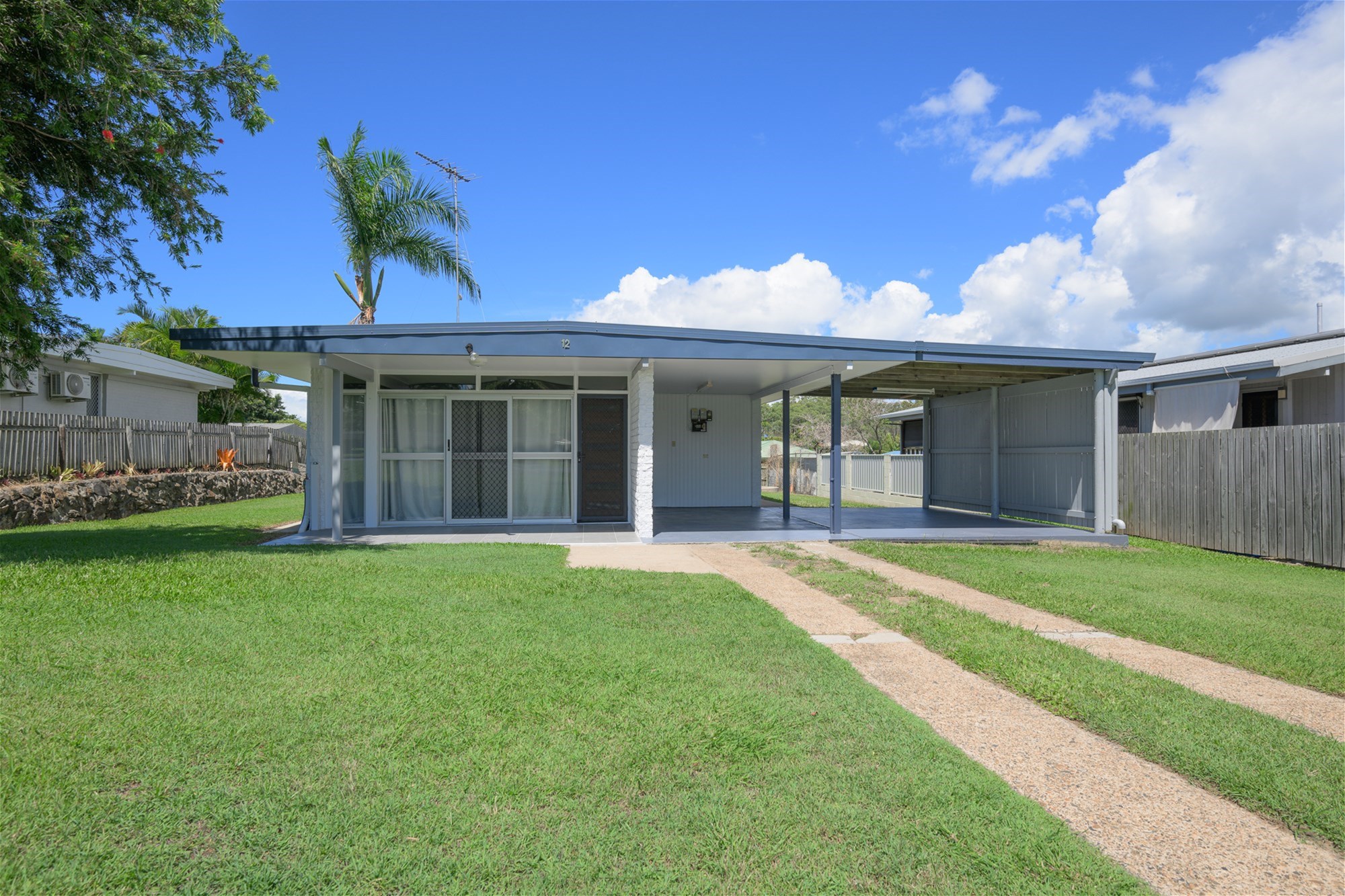 Renovated 3-Bedroom Home in Sought-After Glen Eden Estate!