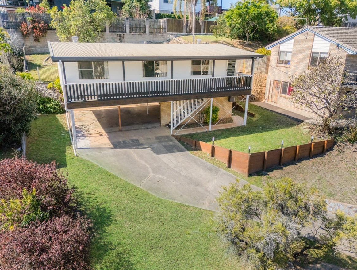 Spacious Highset Home with Breezy Verandah & Ample Storage – Ideal Location!