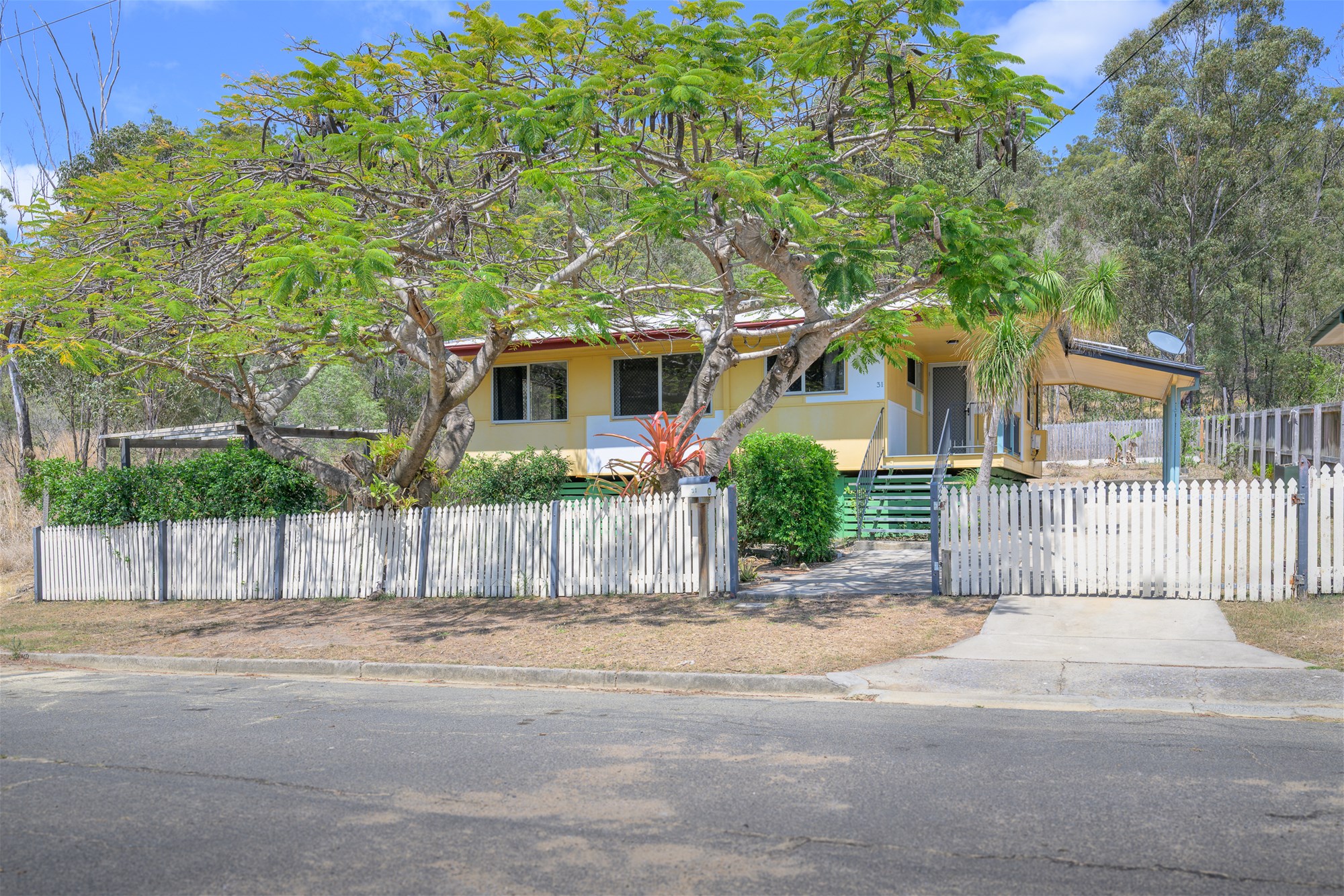 Peaceful 2-Bedroom Home in Quiet Cul-de-Sac Location