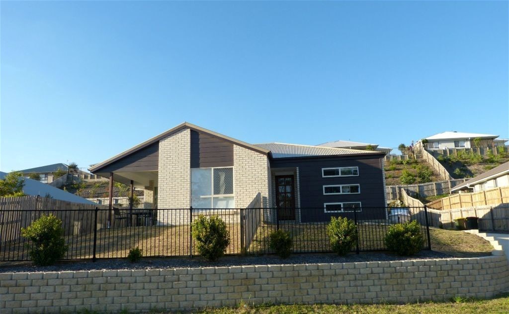 Fully Furnished Duplex in Quiet Location