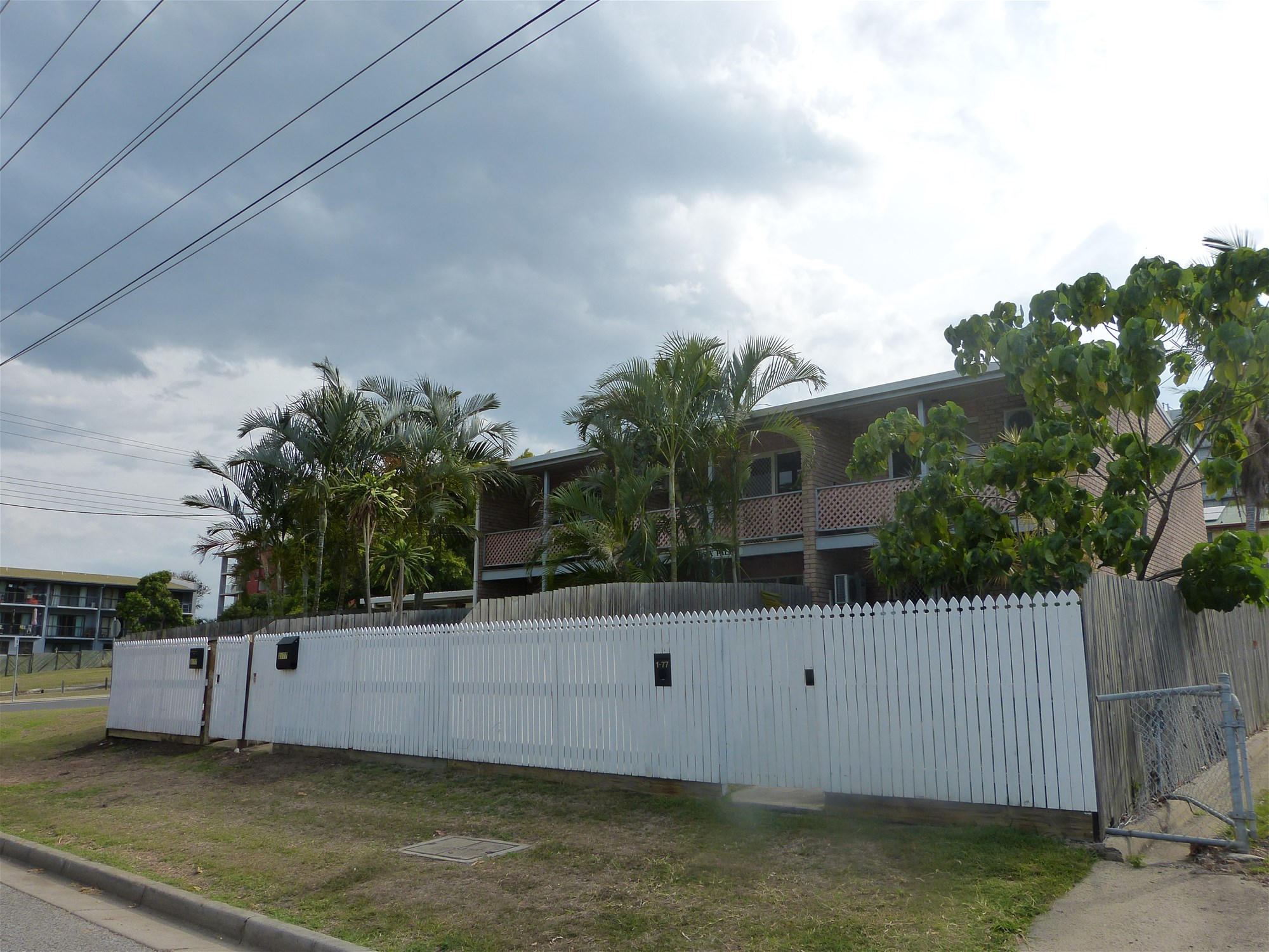 Fully Air Conditioned Townhouse in Gladstone Central