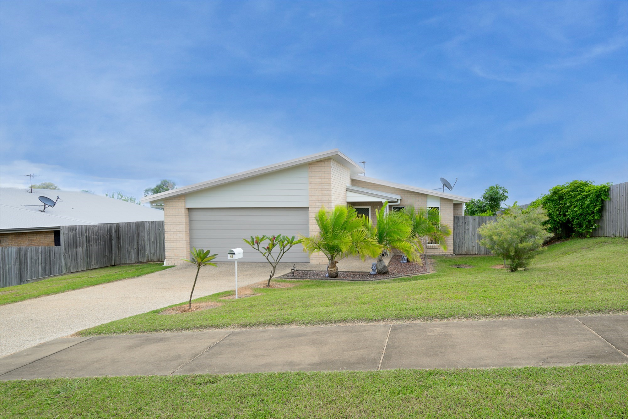 4 Bedroom Family Home in Quiet Area Of Calliope