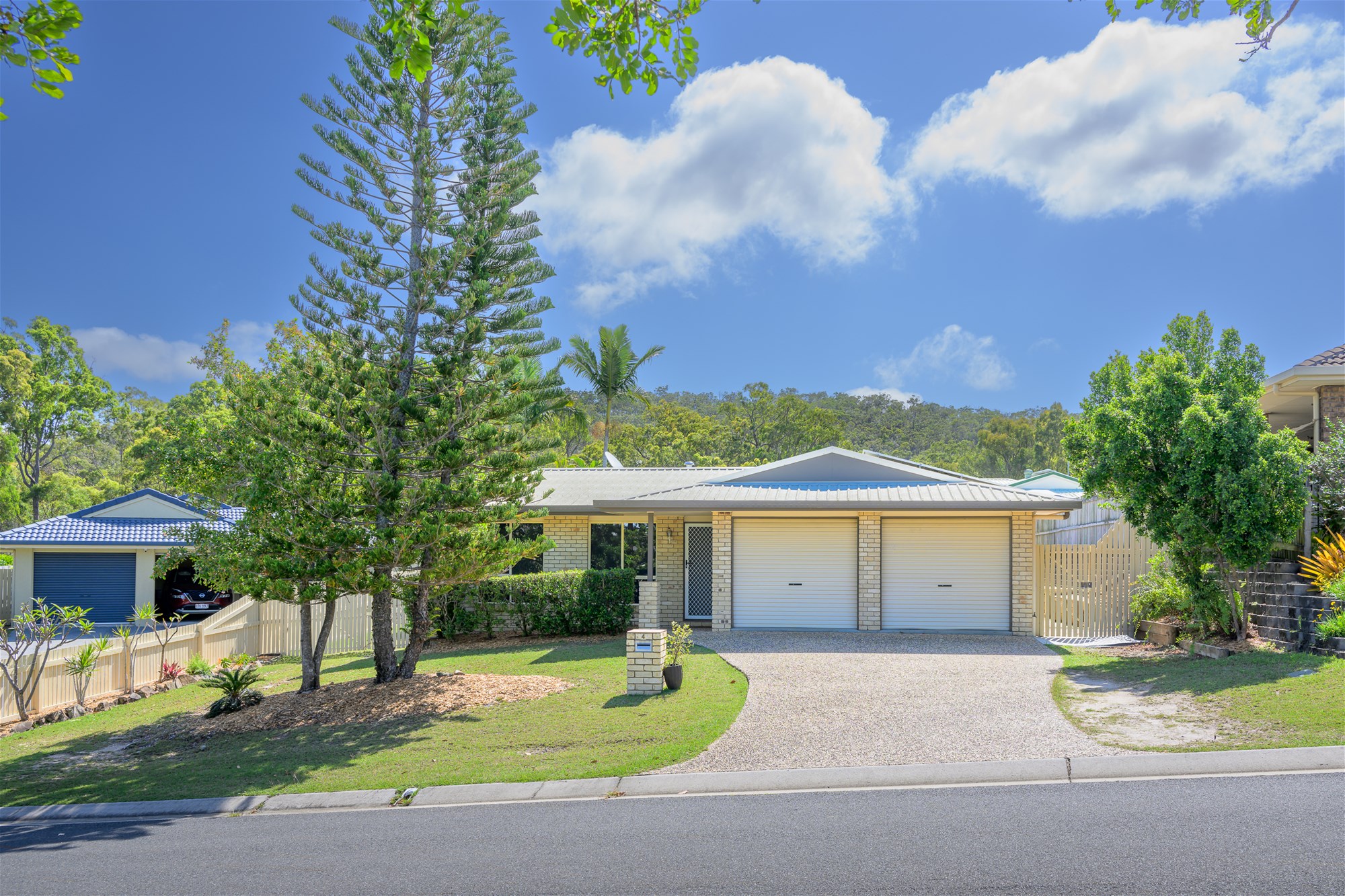 Stunning Family Home With Shed & Solar!