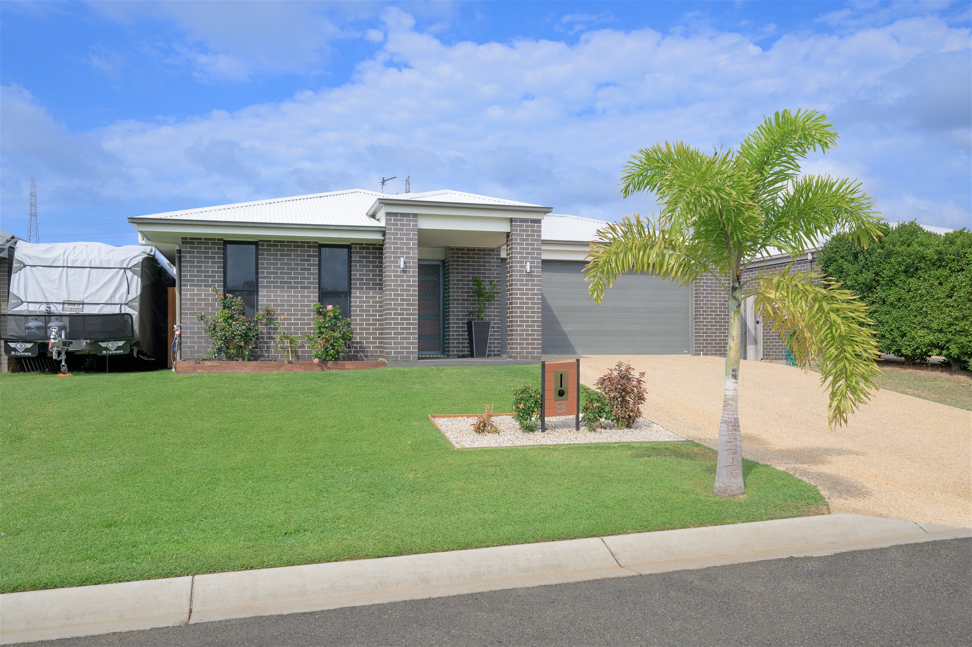 Gorgeous Family Home With Side Parking & Huge Solar System!