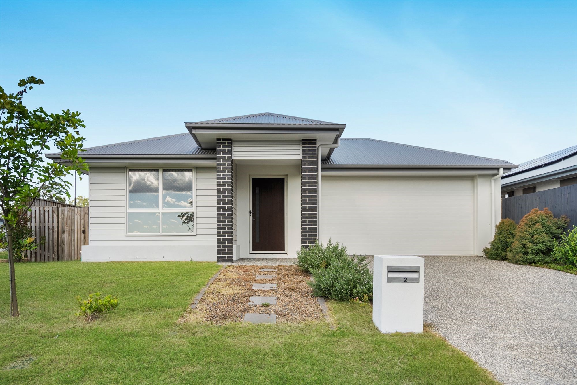 NEAR-NEW & READY TO MOVE IN — Corner Block Beauty in Covella!