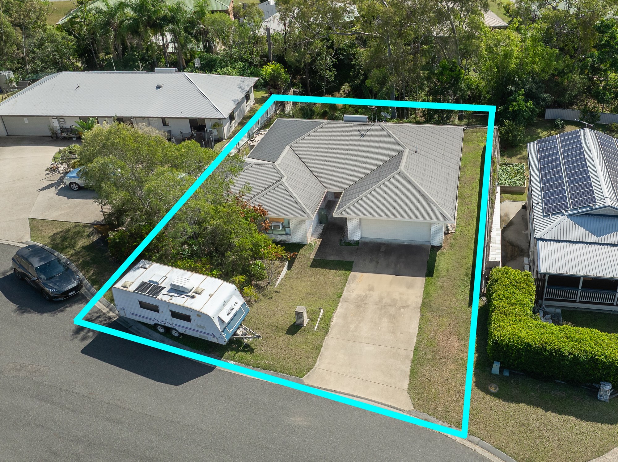 Perfectly Appointed Family Home in Quiet Cul-de-sac