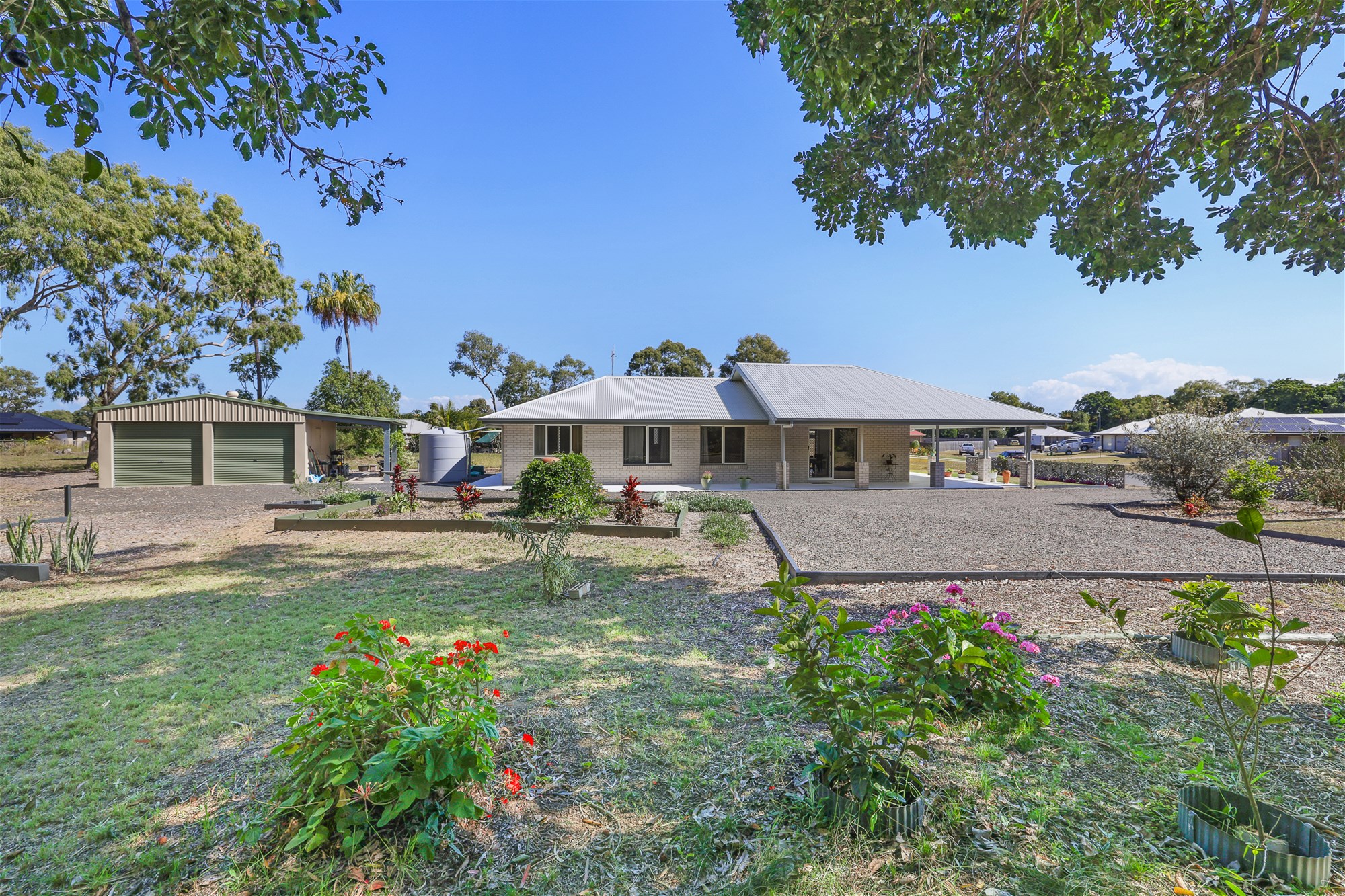 COASTAL LIVING WITH NATURE AT YOUR DOORSTEP