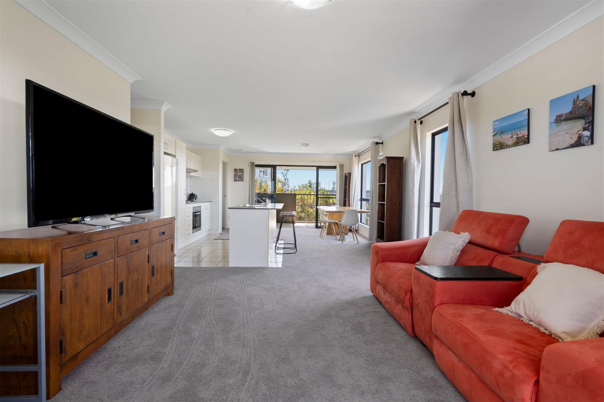 Stylish Top-Floor Unit with City Views & Move in ready!