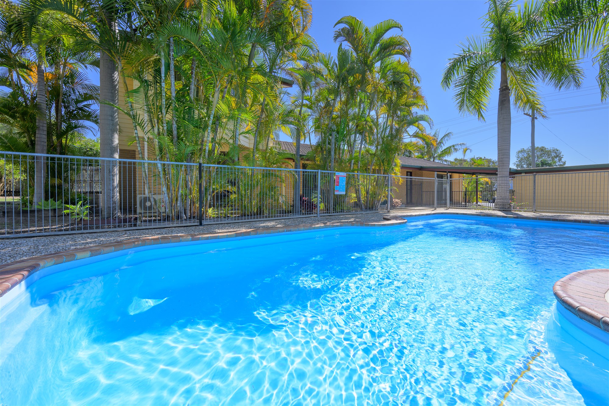 Spacious Family Living with Pool & Privacy – Prime Clinton Location