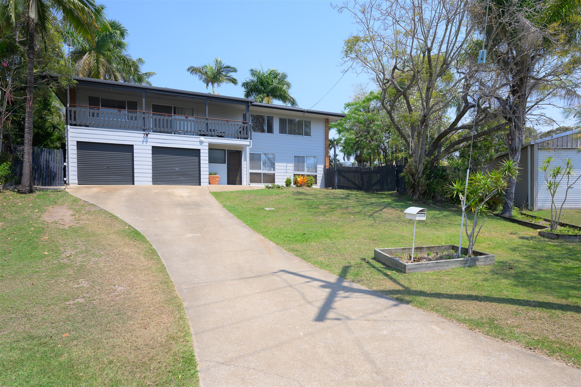 Relaxed Family Living with Saltwater Pool, 6.6kW Solar & Entertainer’s Outdoor Area