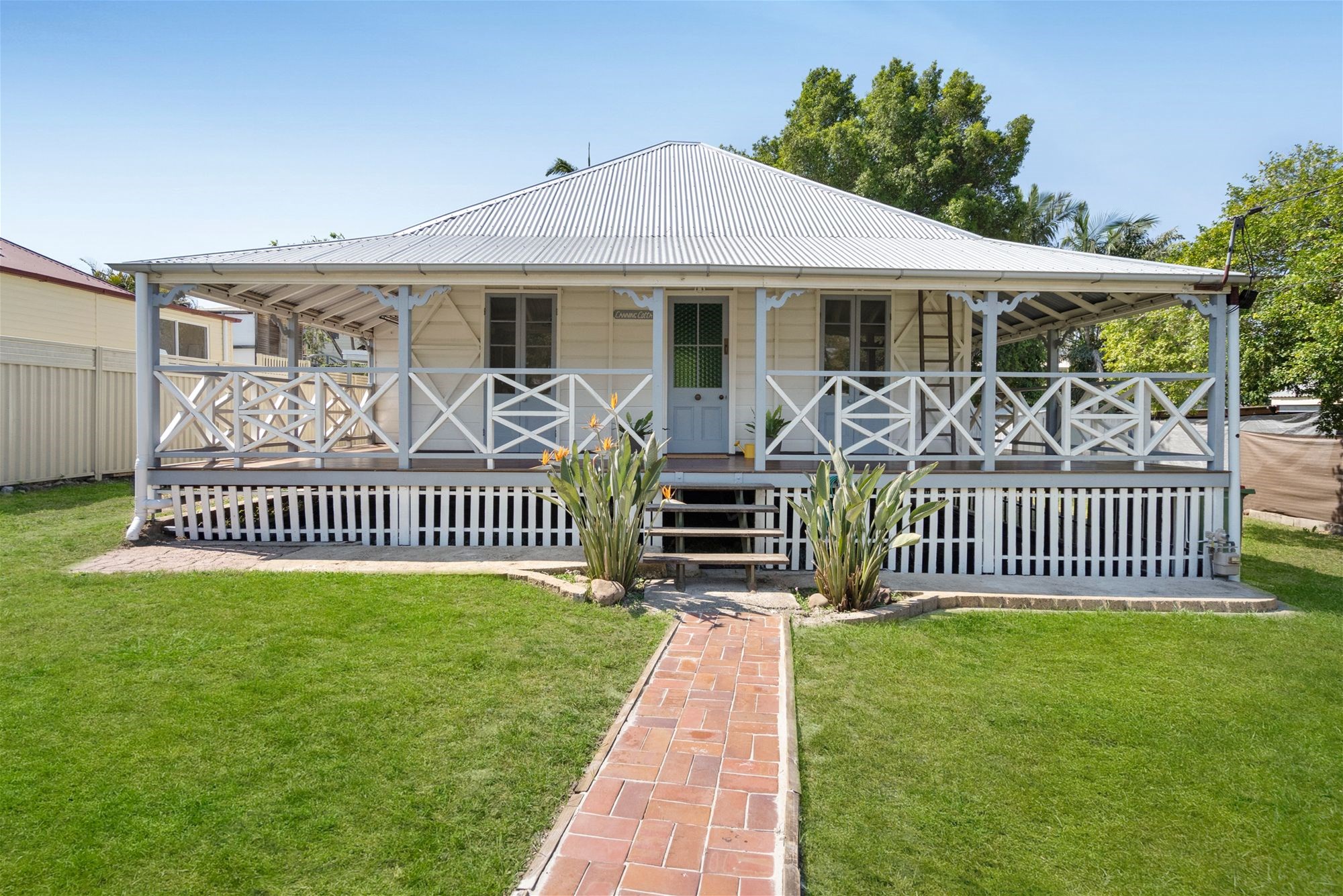 Canning Cottage – Charm, Character & Walkable Convenience