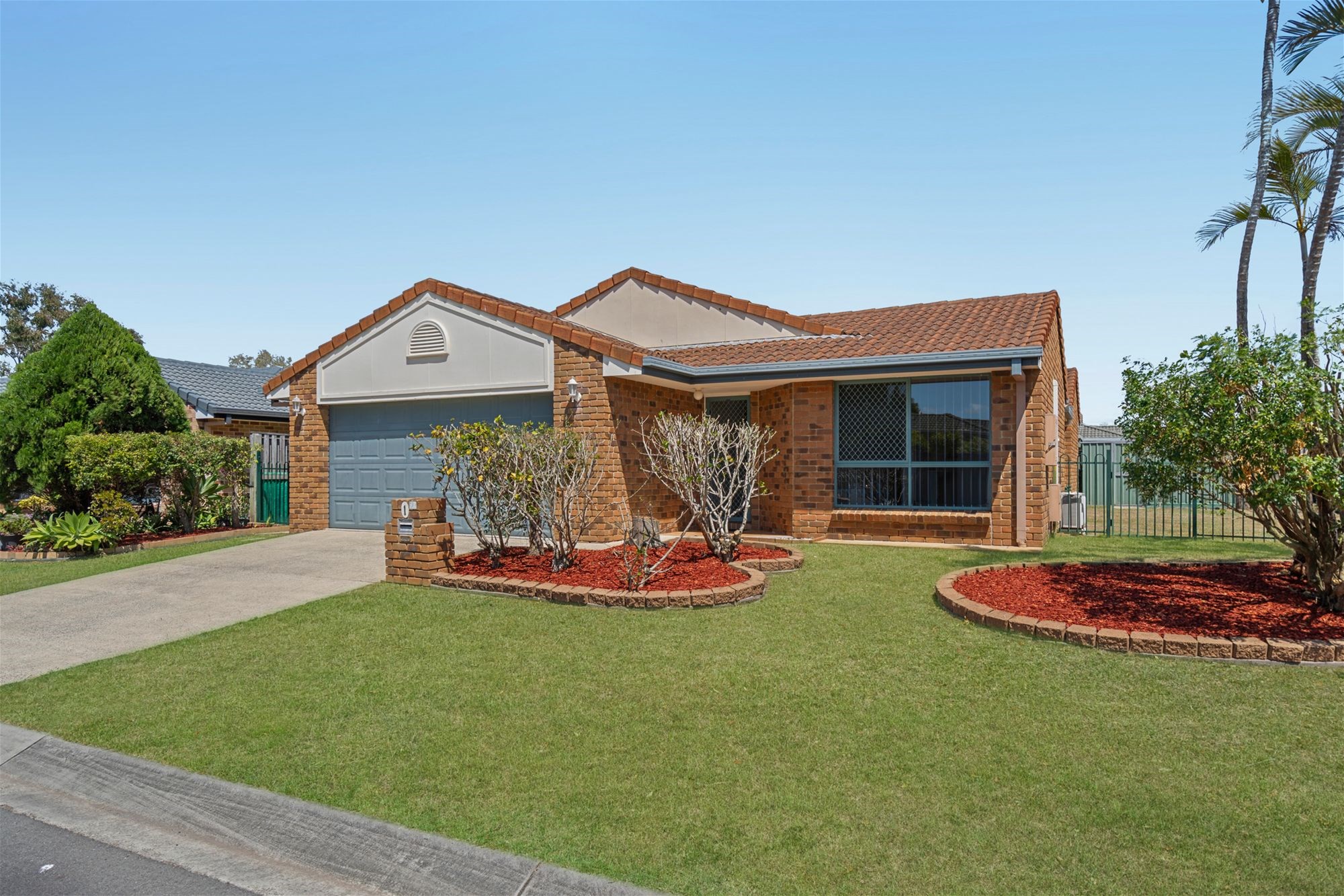 Move-In Ready Family Home in Quiet Cul-de-Sac!
