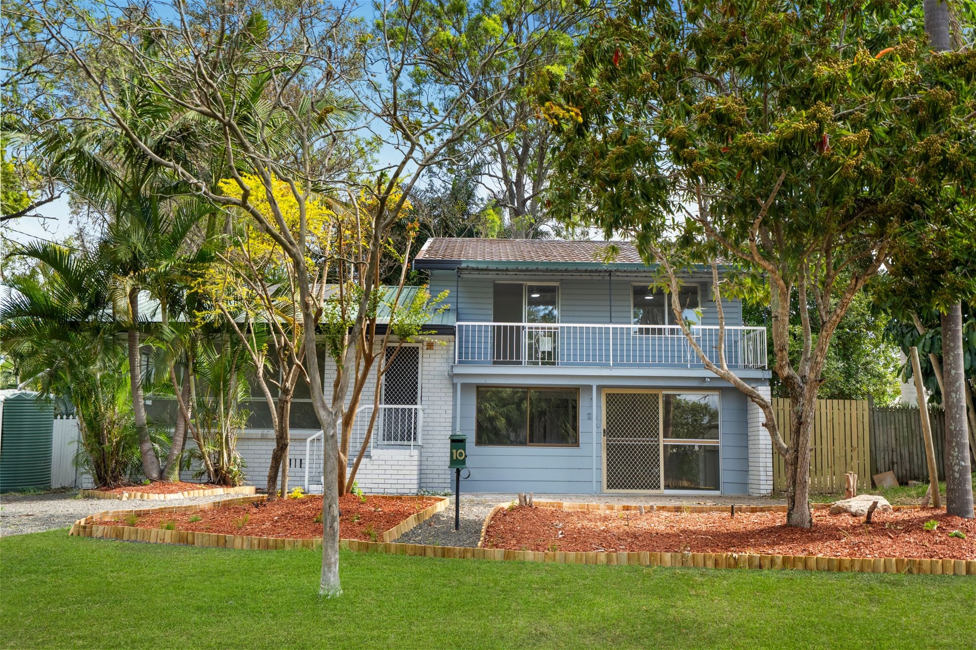 Tri-Level Family Living with Space, Style & Privacy!