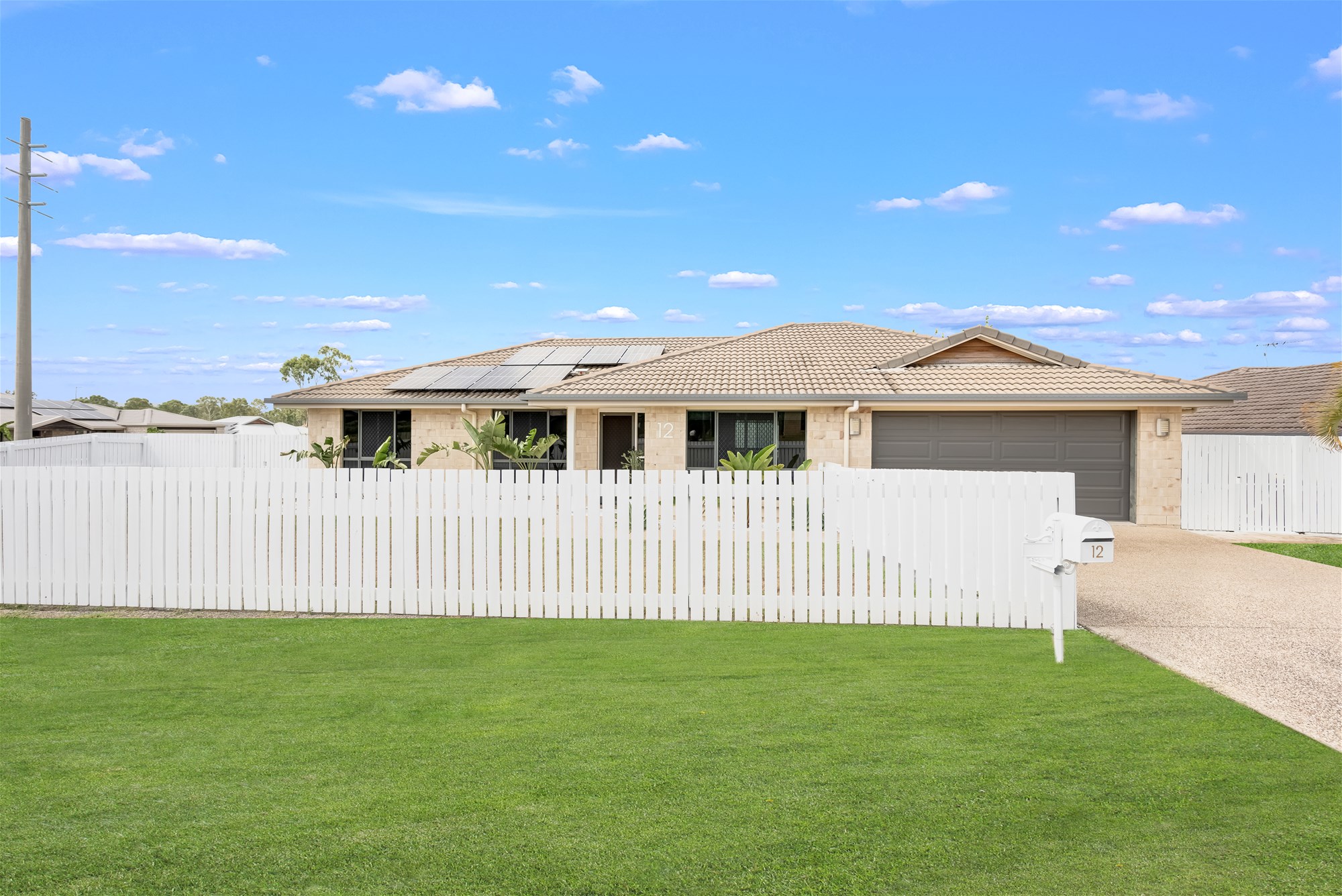 Loved, private, and perfectly positioned – Modern Family Home in Calliope