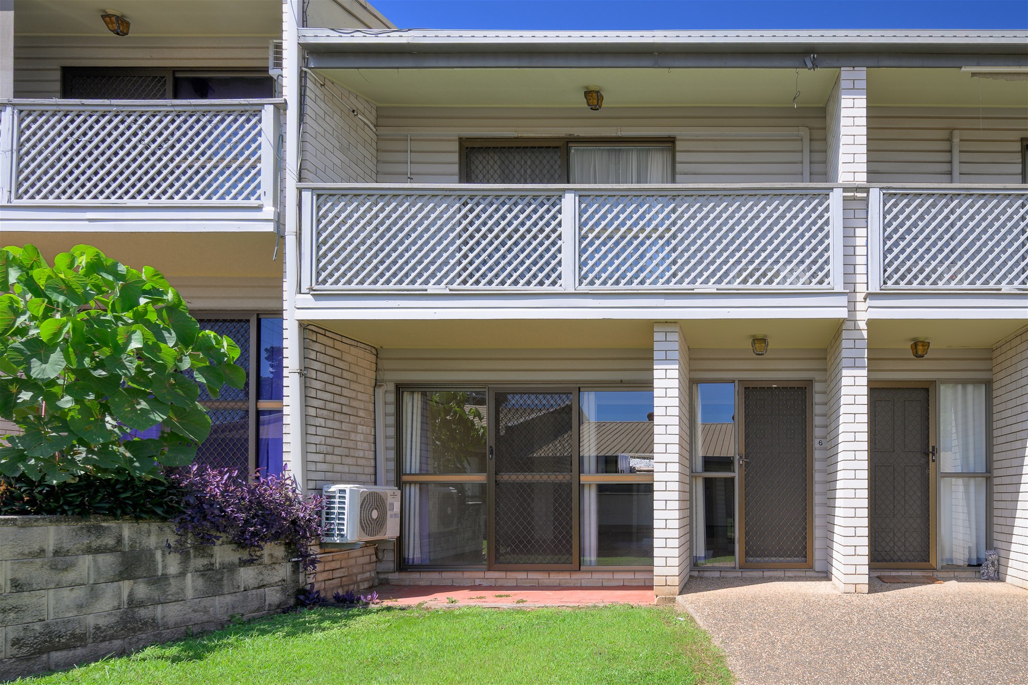 Spacious Townhouse Living with Courtyard and Private Lock Up Garage