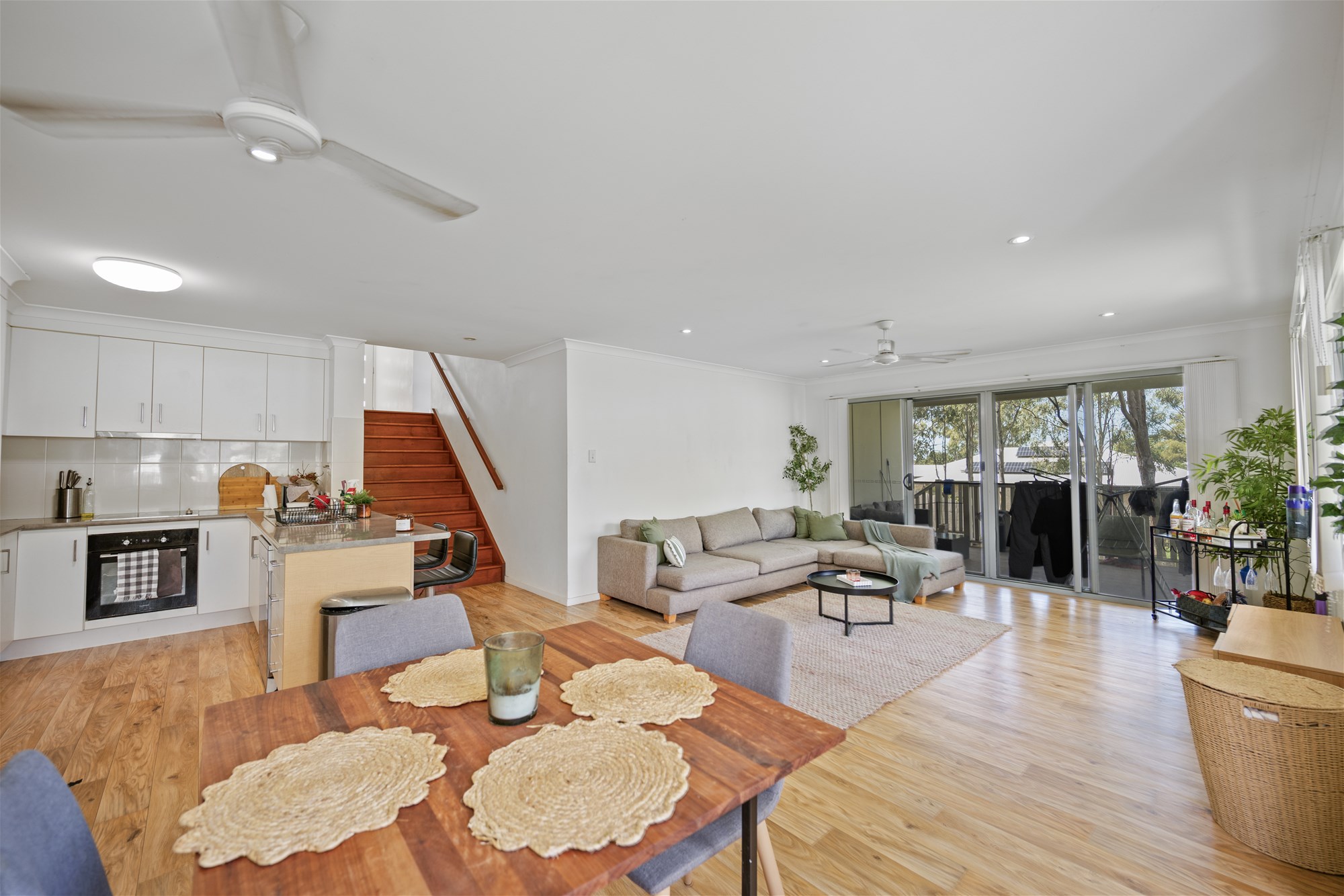 Privately Positioned Modern Family Home in South Gladstone