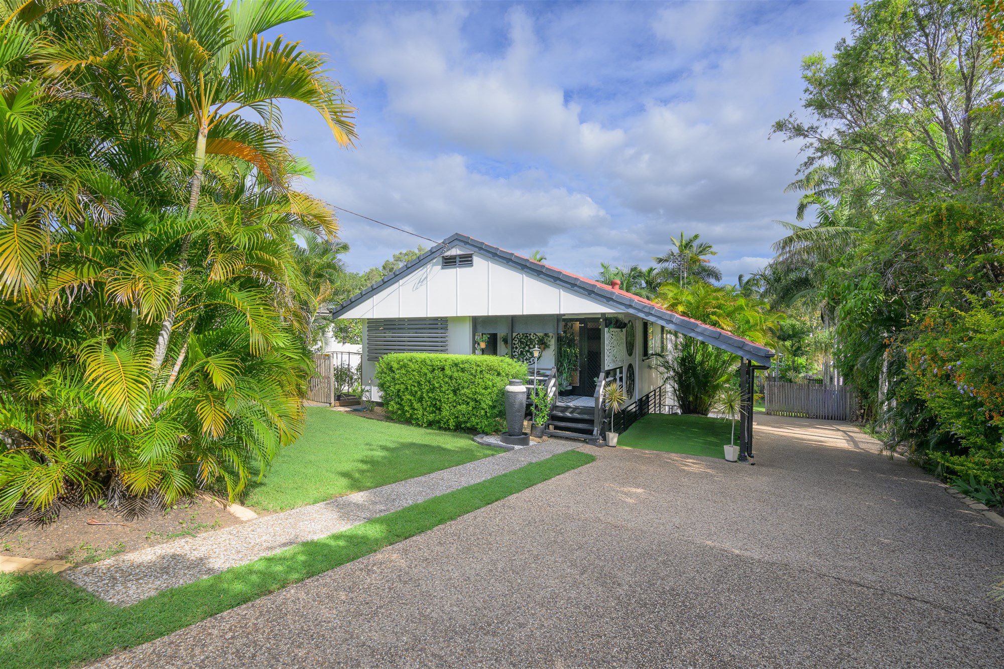 Beautifully Presented Home with Modern Finishes and Lush Tropical Surrounds