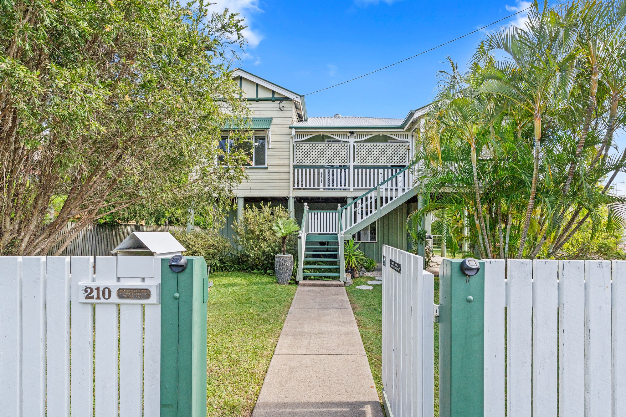 Beautifully Updated Queenslander With Space, Charm & Endless Potential