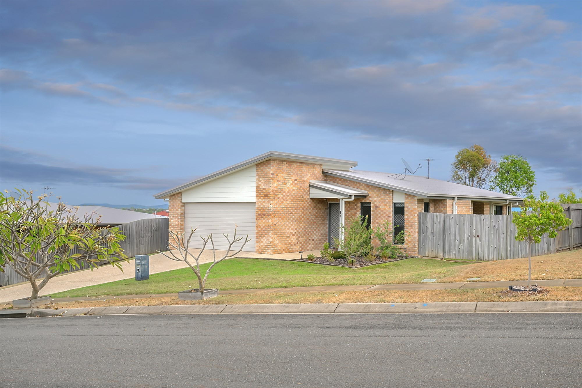 Spacious Family Living with Exceptional Outdoor Entertaining on Generous 875m² Allotment